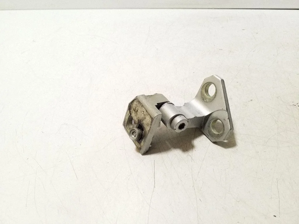 Rear door upper hinge 1K4833402G