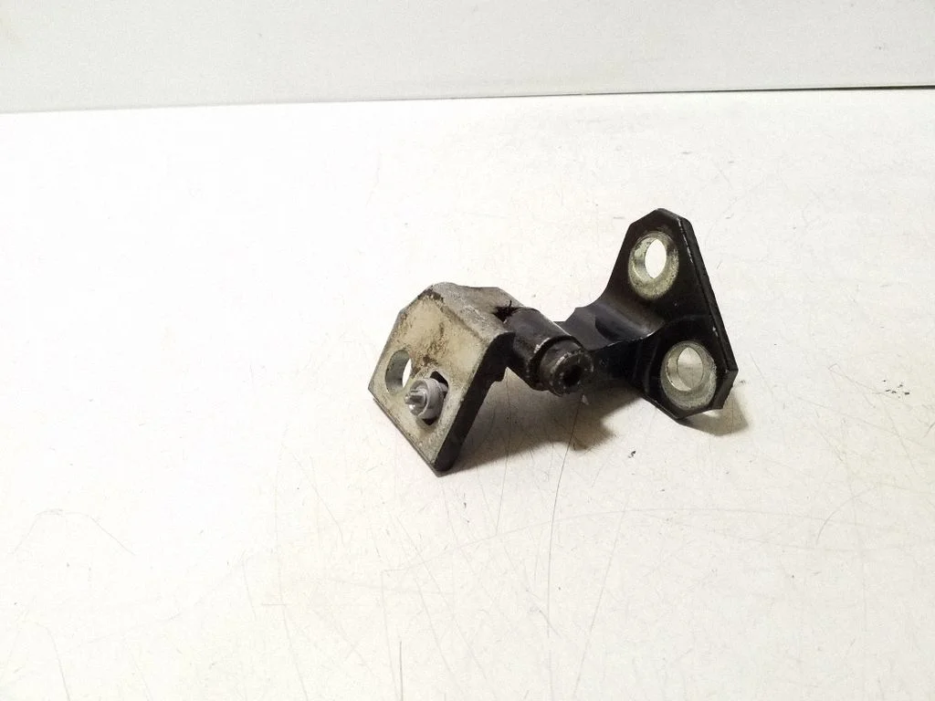 Rear door upper hinge 1K4833402G