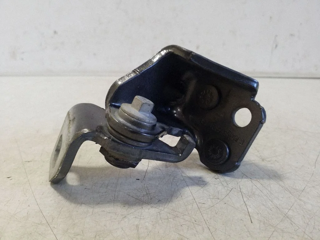 Rear door upper hinge CJ54S26801AB