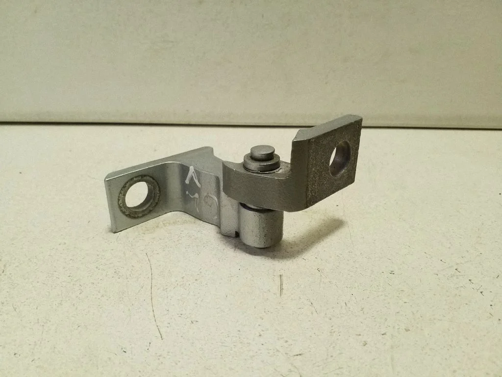 Rear door upper hinge 14A831401A