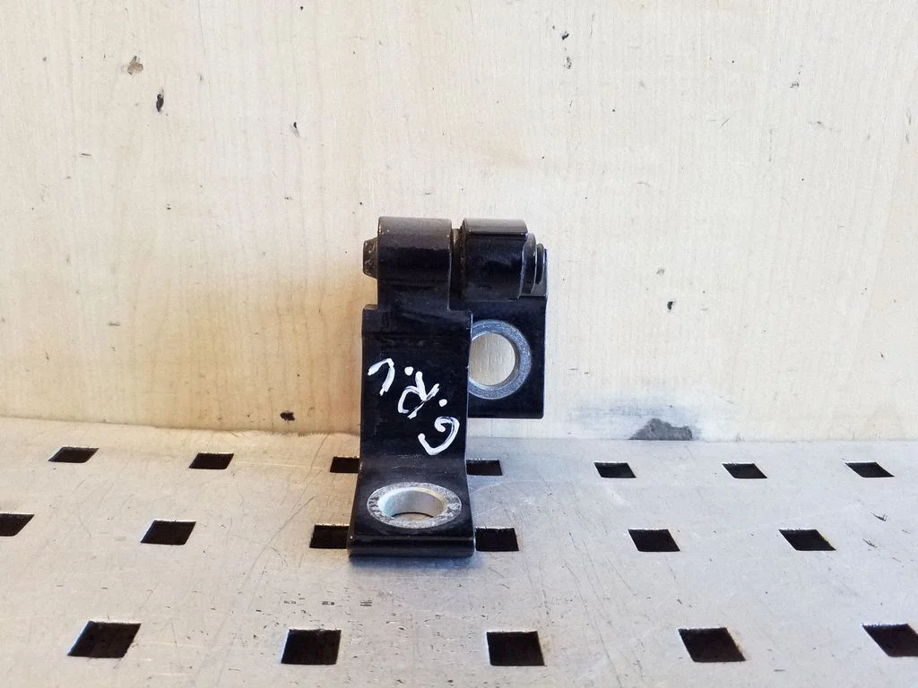 Rear door upper hinge 8K0831402E