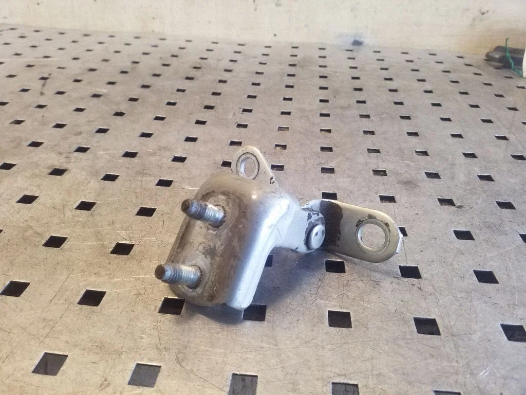 Tagaukse ülemine hing – parem
