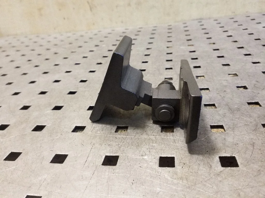 Rear door upper hinge 7160823