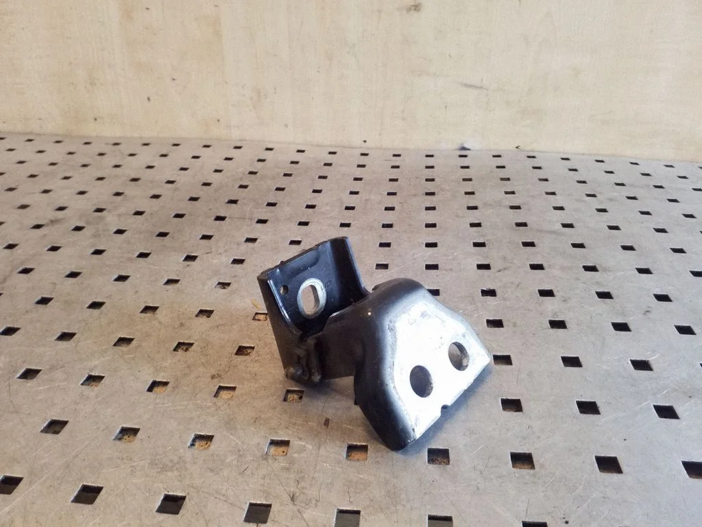 Rear door upper hinge – Peugeot 508 RXH (2011-2018)