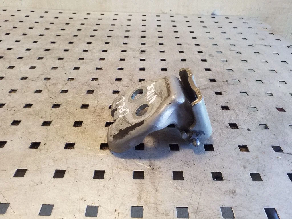 Rear door upper hinge – Peugeot 3008 I (2008-2015)