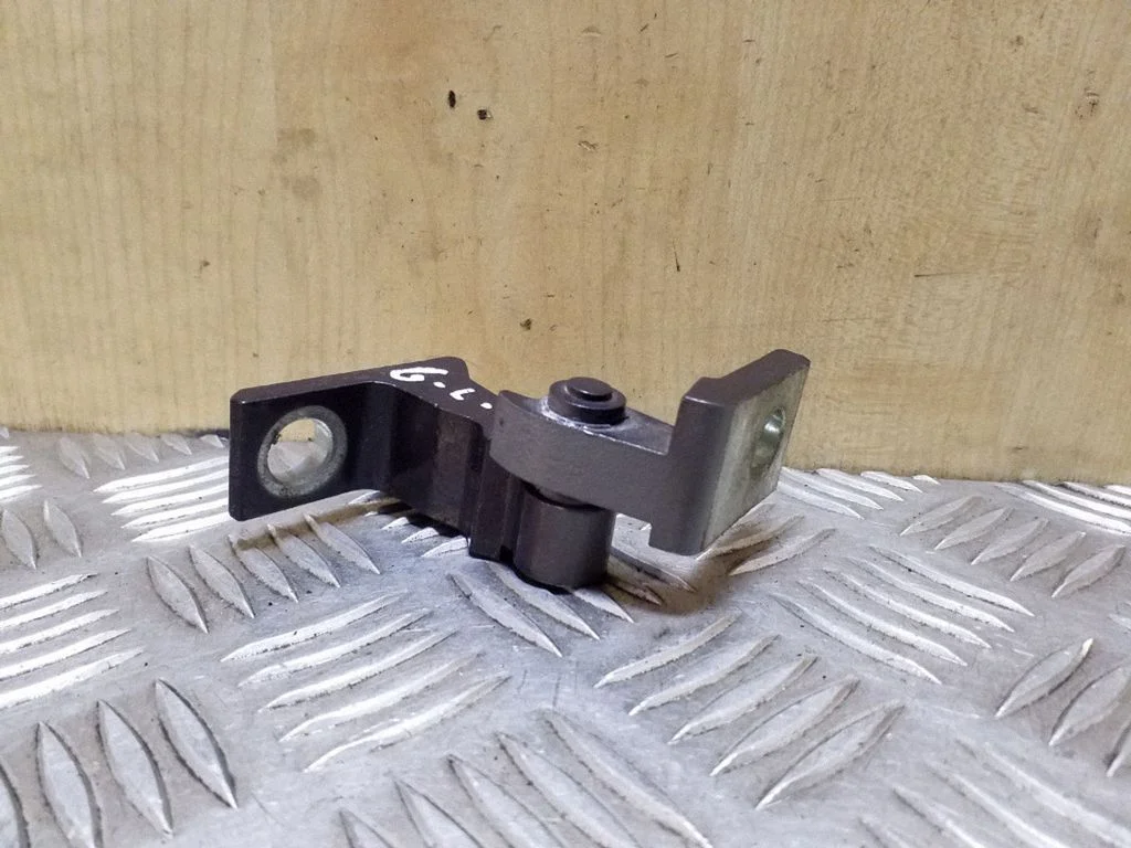Rear door upper hinge 8K0831401A