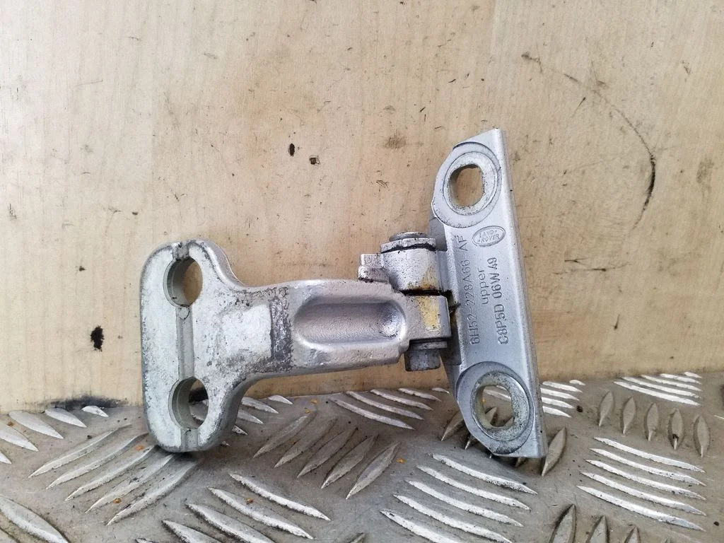 Tagaukse ülemine hing 6H52228A66AF