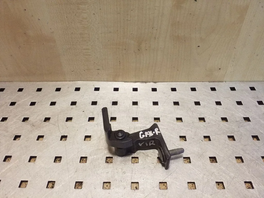 Rear door upper hinge 4G0831402A