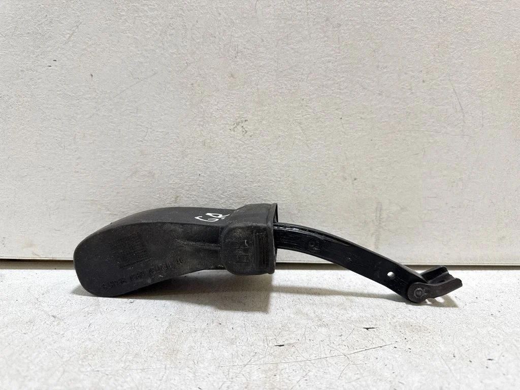 Rear door check strap stopper – Audi Q7 4M (2015-)