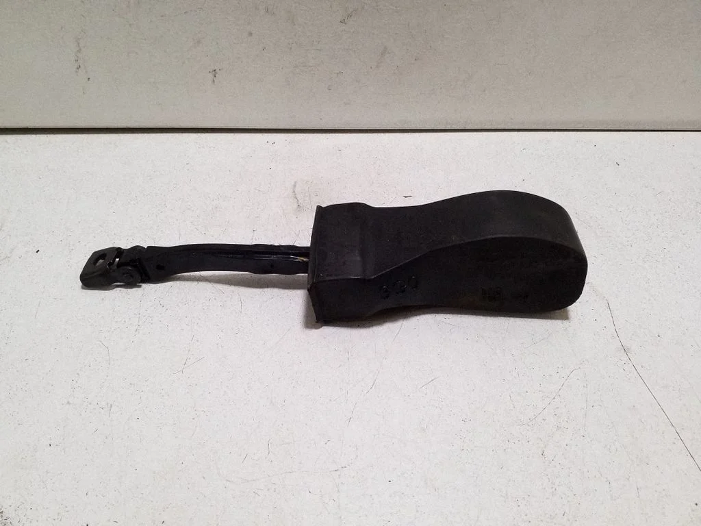 Rear door check strap stopper 3G5839249B