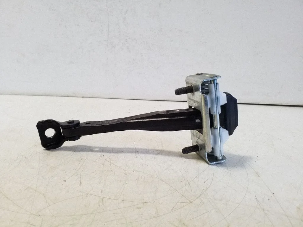 Rear door check strap stopper CX482