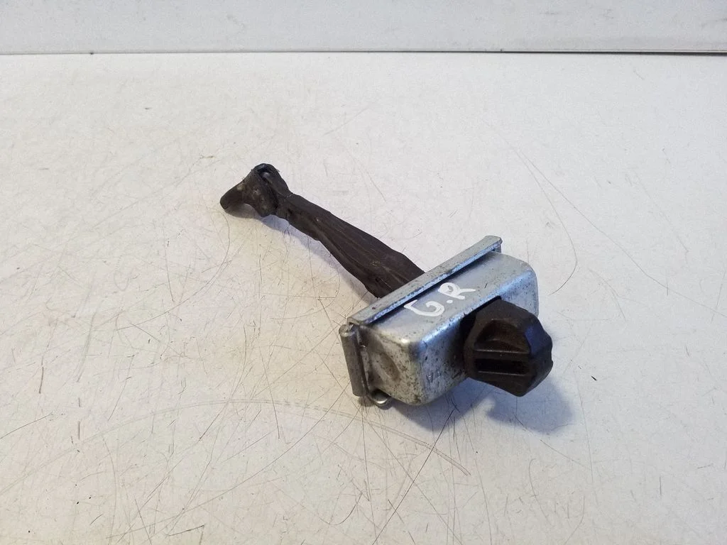 Rear door check strap stopper B172KU12 – Opel Ampera (2011-)