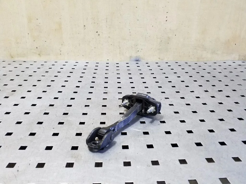 Rear door check strap stopper – Volvo V40 (2012-2019)