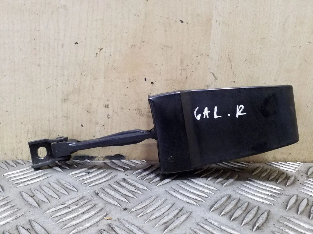 Aizmugurējo durvju atvēršanas ierobežotājs 3T0839249D