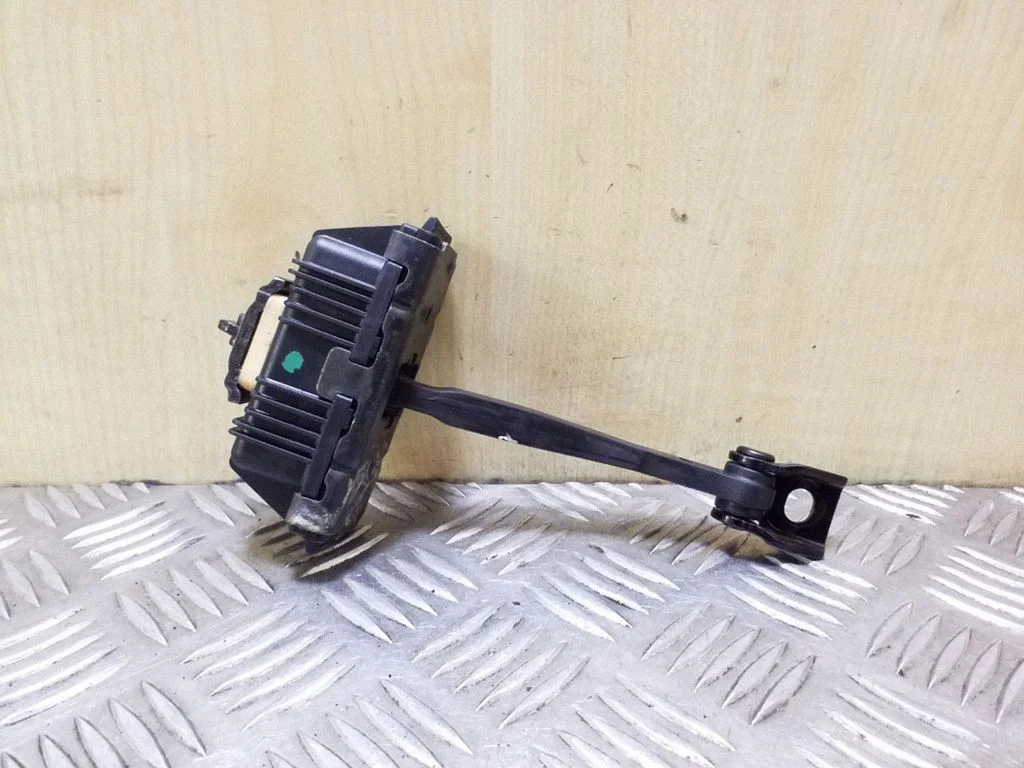Rear door check strap stopper 7176805