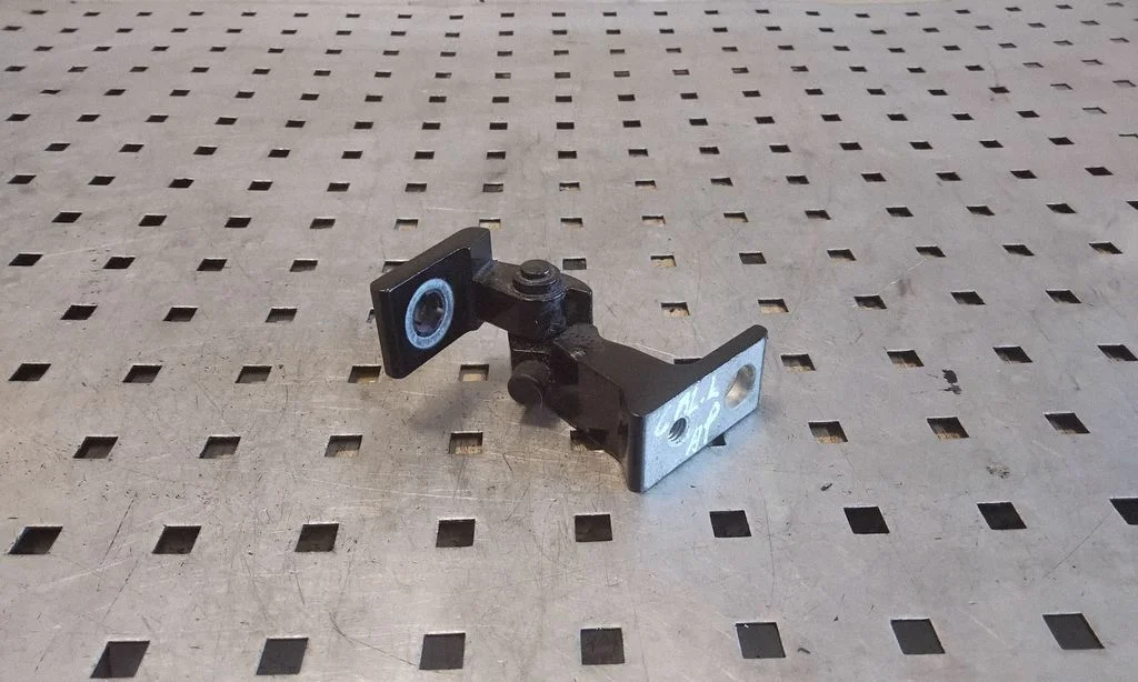 Rear door lower hinge 8K0831401B