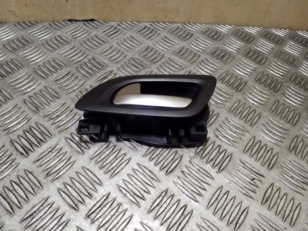Rear door interior handle 9800099780