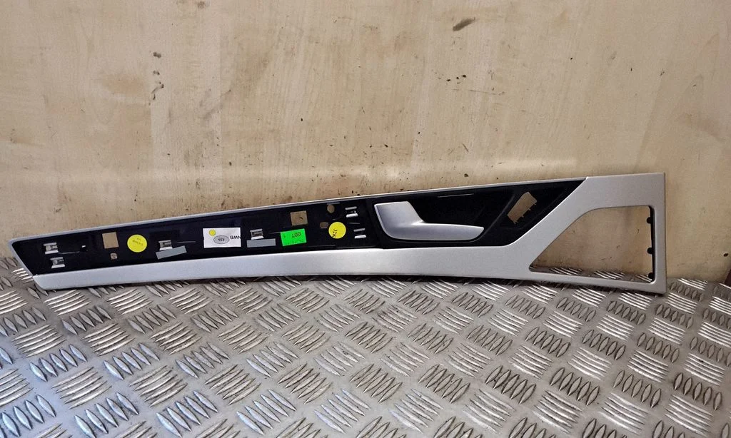Rear door interior handle 4H0867469 – Audi A8 S8 D4 4H (2010-2016)