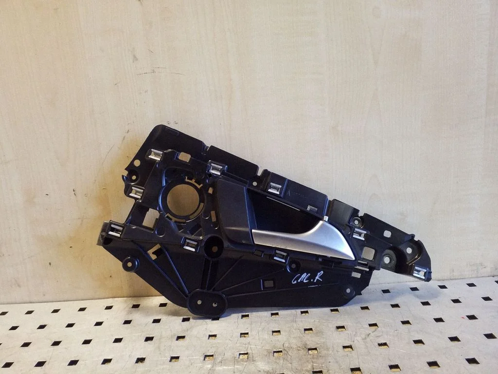 Rear door interior handle 4G0839020