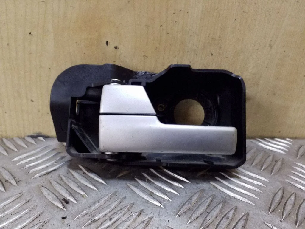 Rear door interior handle 1S71F22601AF