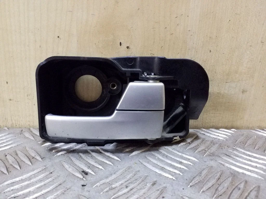 Rear door interior handle 1S71F22600AF