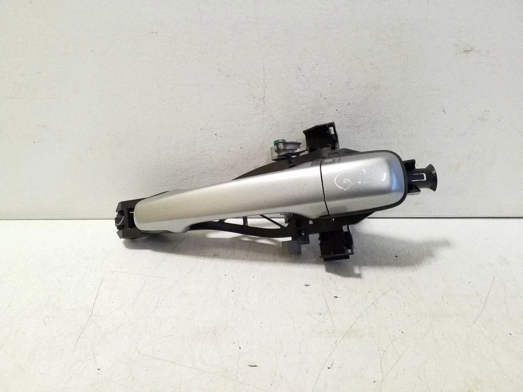 Rear door exterior handle 30784202