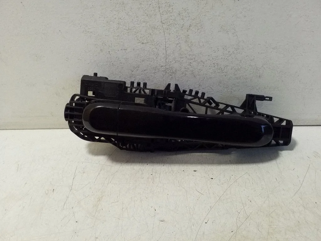 Rear door exterior handle 252107