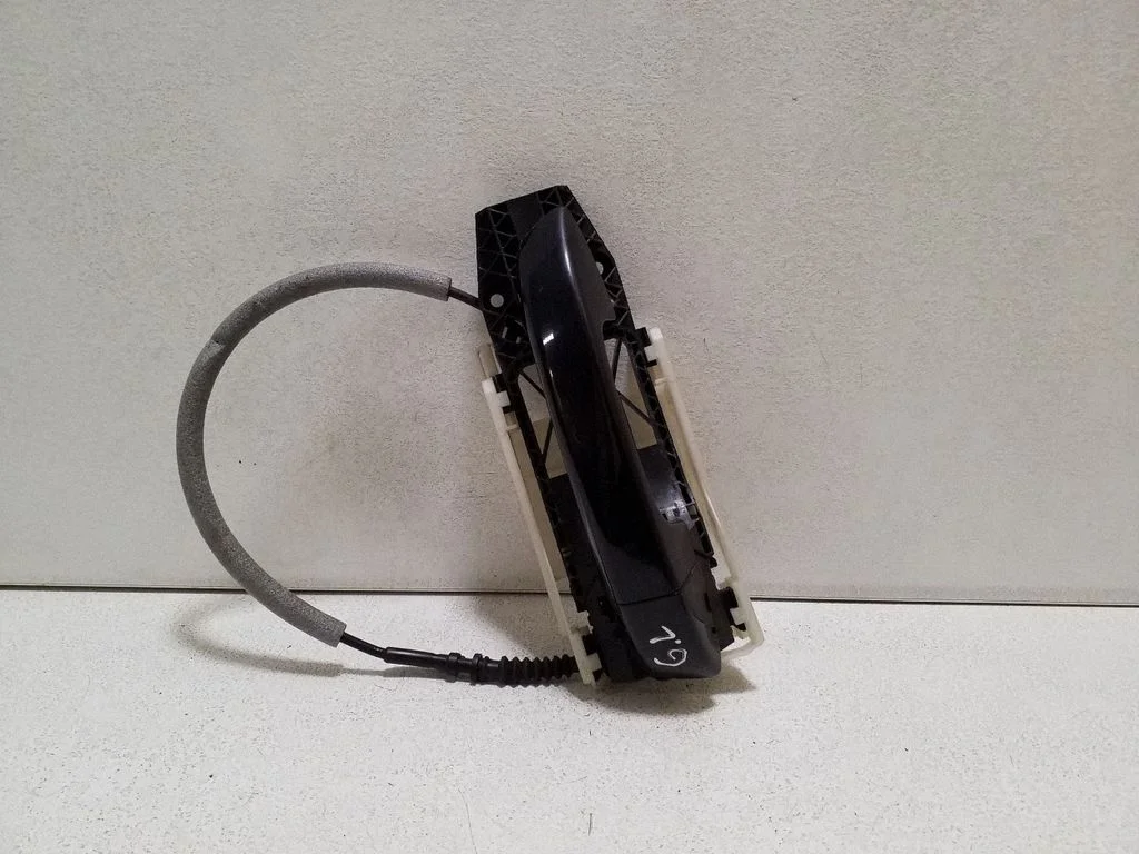 Tagaukse välimine käepide 5N0839885H