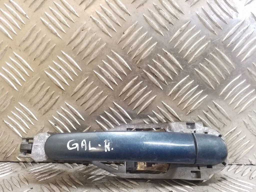 Tagaukse välimine käepide 3B0837885