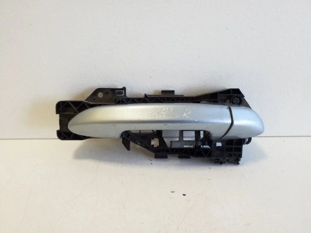 Rear door exterior handle – Volkswagen Passat B6 (2005-2010)