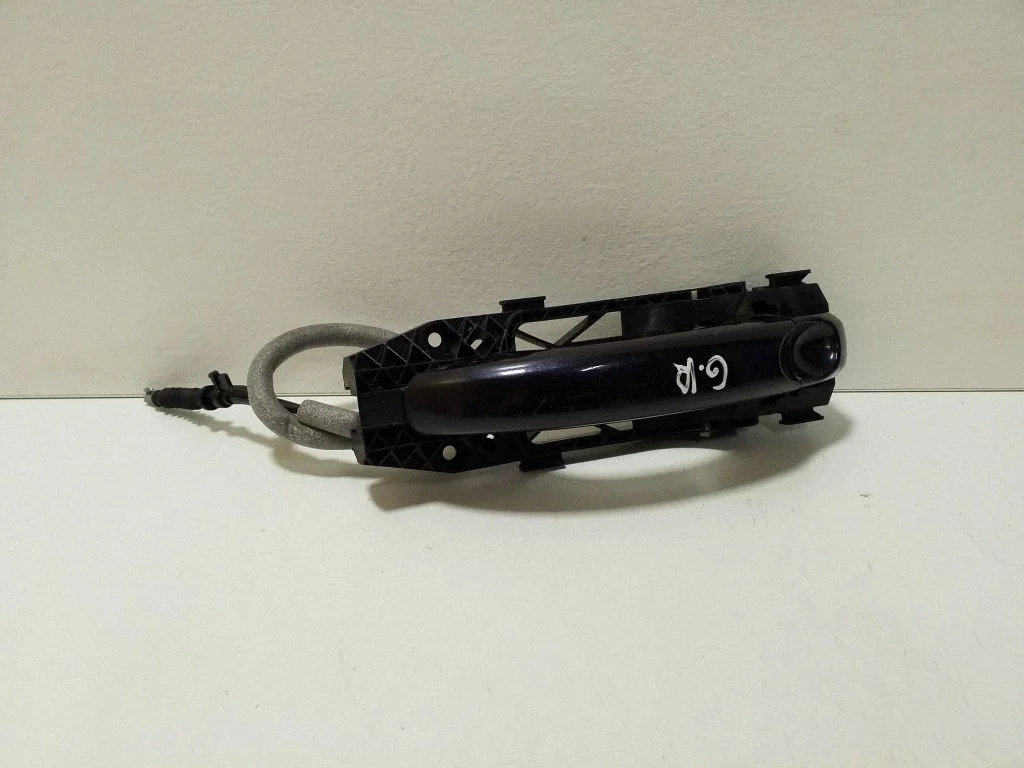 Rear door exterior handle – Volkswagen Amarok (2010-2020)