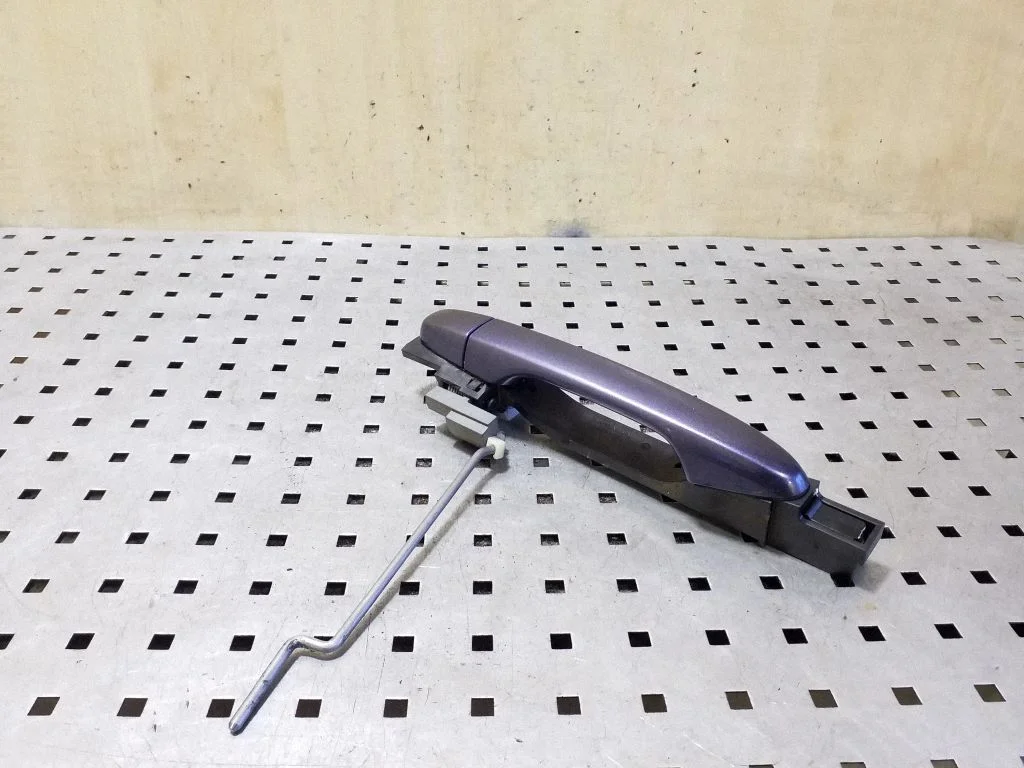 Rear door exterior handle – left