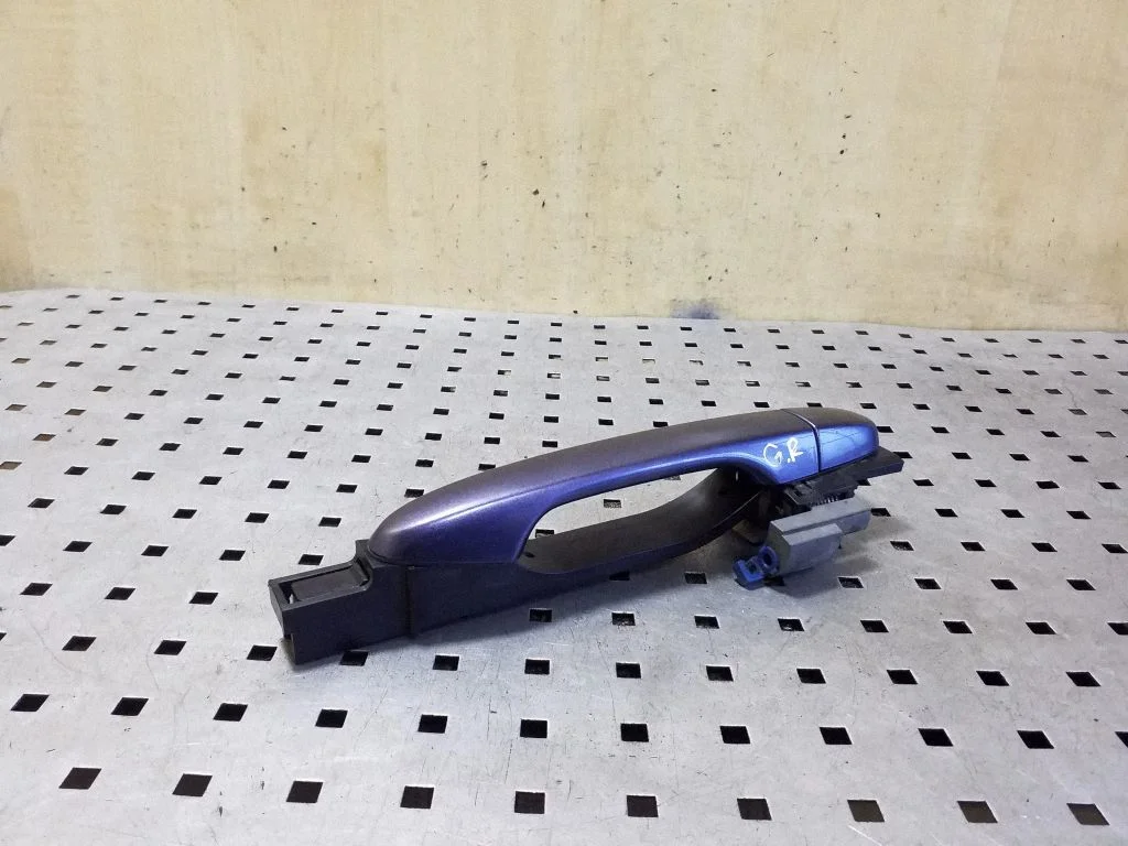 Rear door exterior handle – right