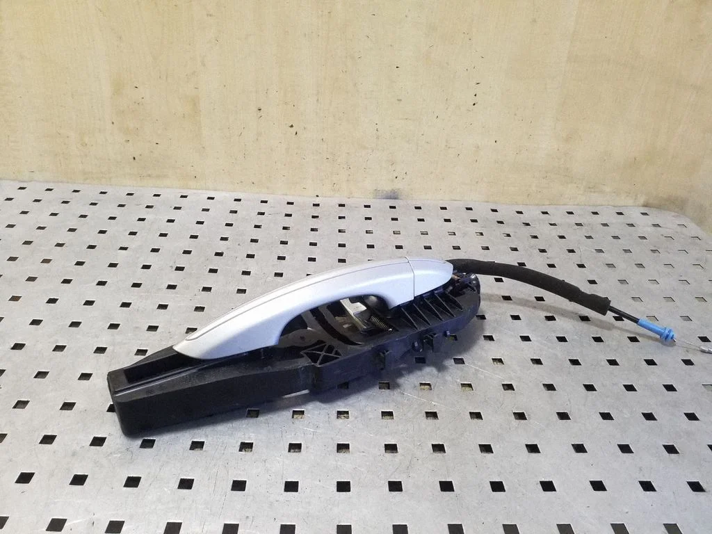 Rear door exterior handle ES73F224N03AD