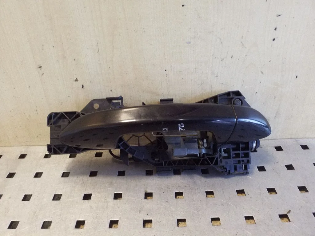 Rear door exterior handle – Volkswagen Passat CC (2008-2016)