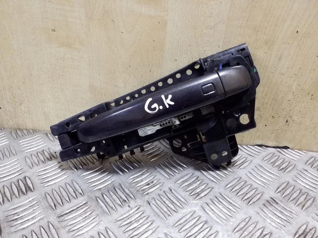 Rear door exterior handle 8T01837885A