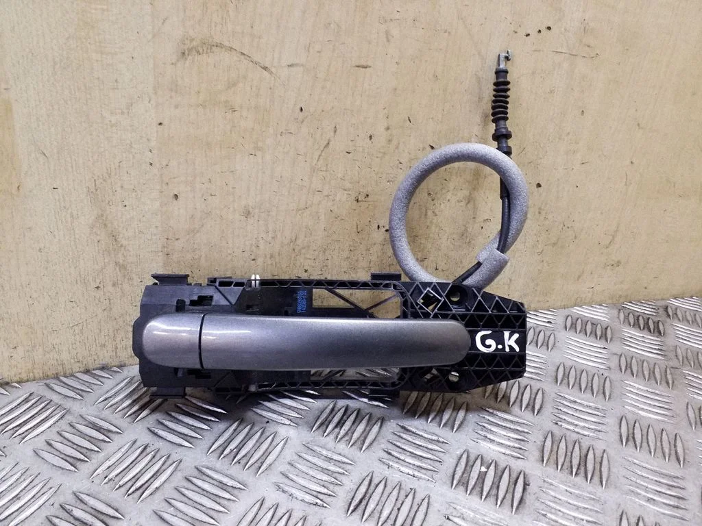 Klamka zewnętrzna drzwi tylnych 5N0837017C