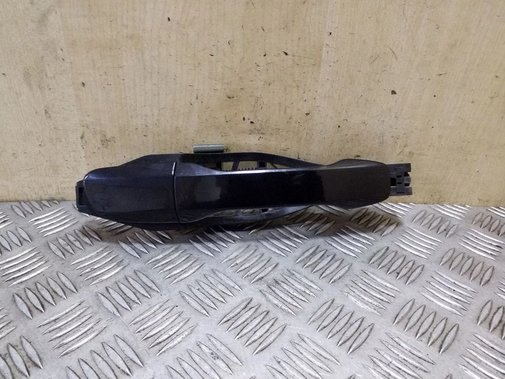 Rear door exterior handle – right