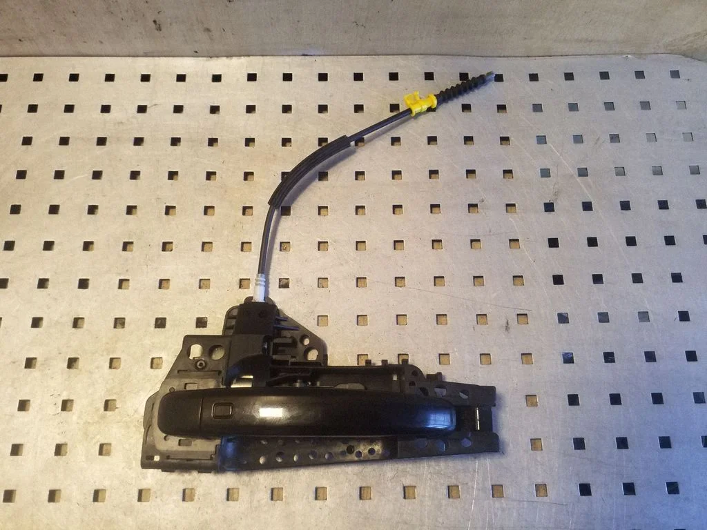 Rear door exterior handle 8T0837885B