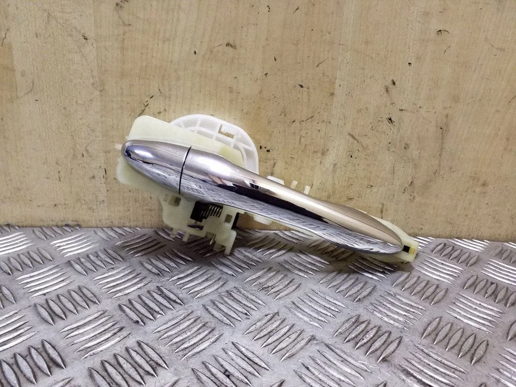 Rear door exterior handle – KIA Sportage (2011-2016)