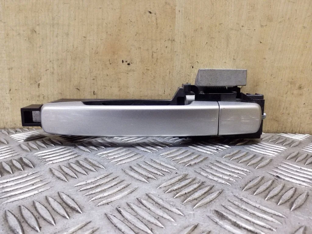 Rear door exterior handle 80611EB300