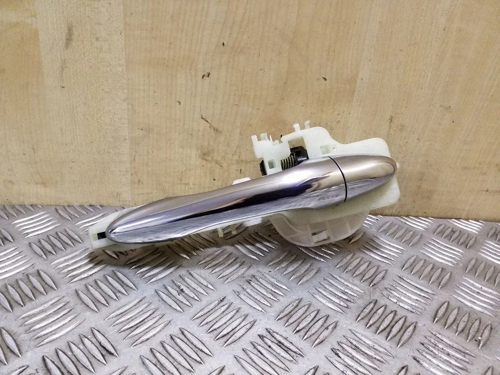 Rear door exterior handle – KIA Sportage (2011-2016)
