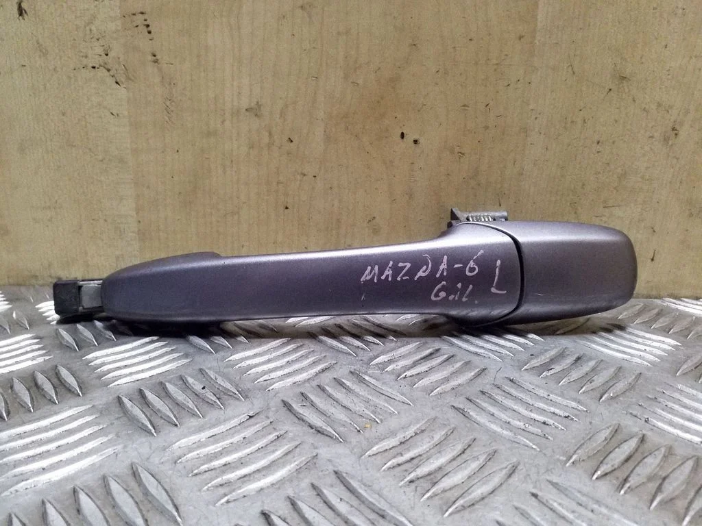 Rear door exterior handle – left