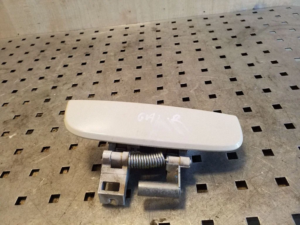 Rear door exterior handle – right