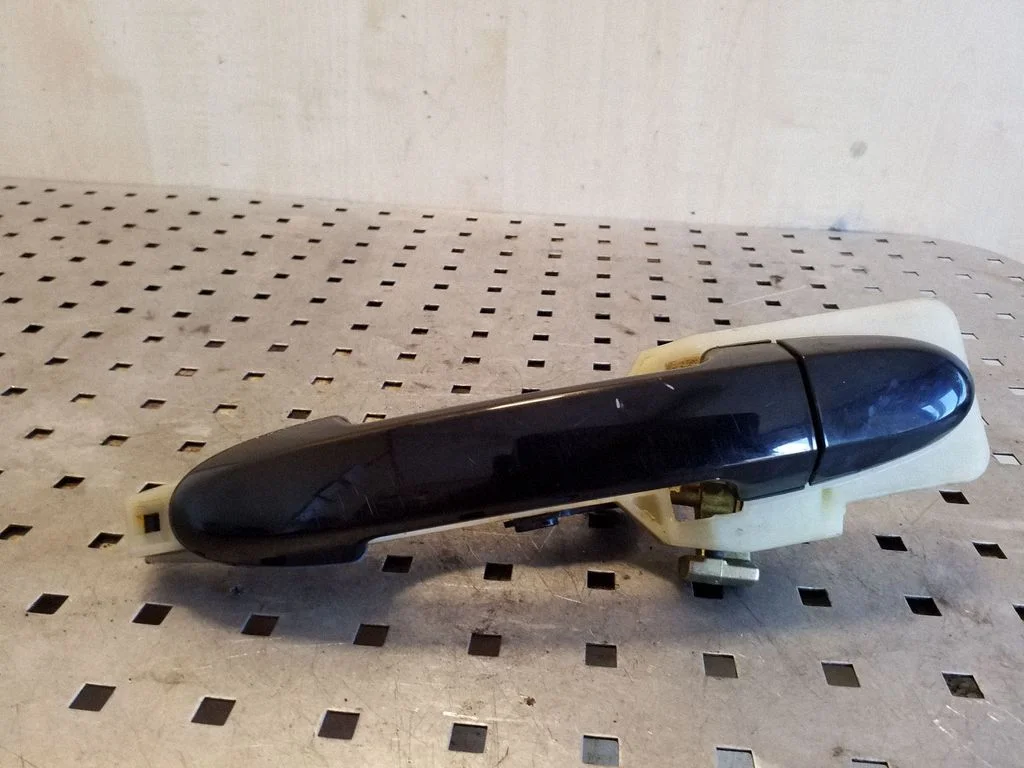 Rear door exterior handle – Hyundai Santa Fe (2006-2012)