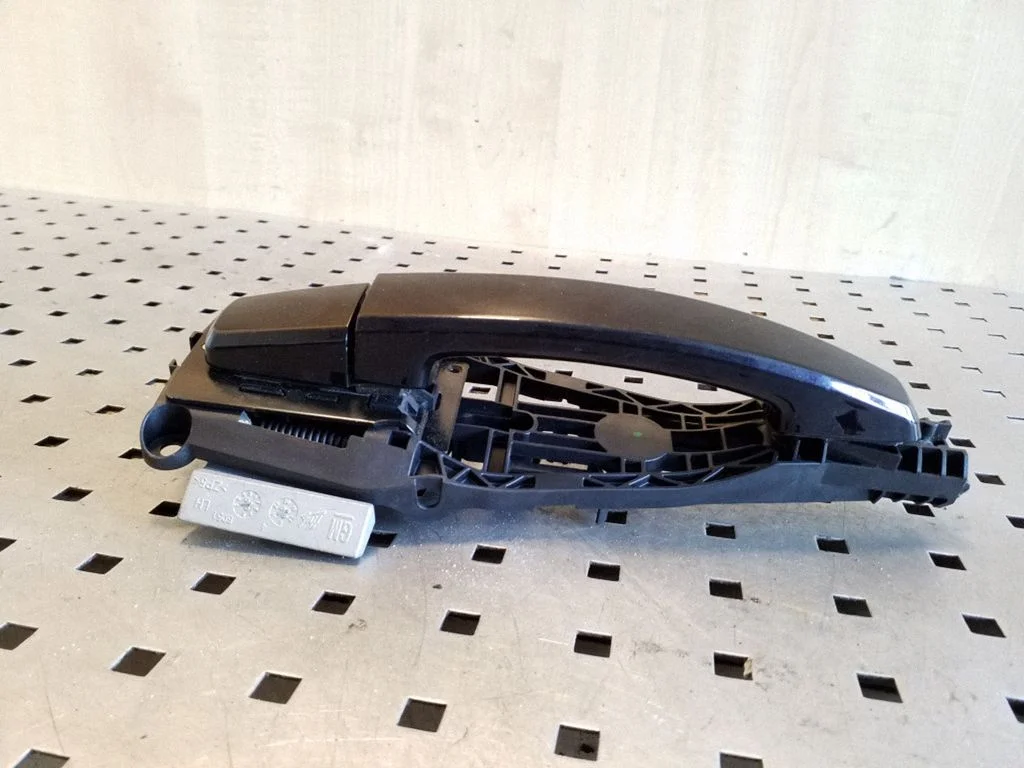 Rear door exterior handle – Opel Astra H (2004-2012)
