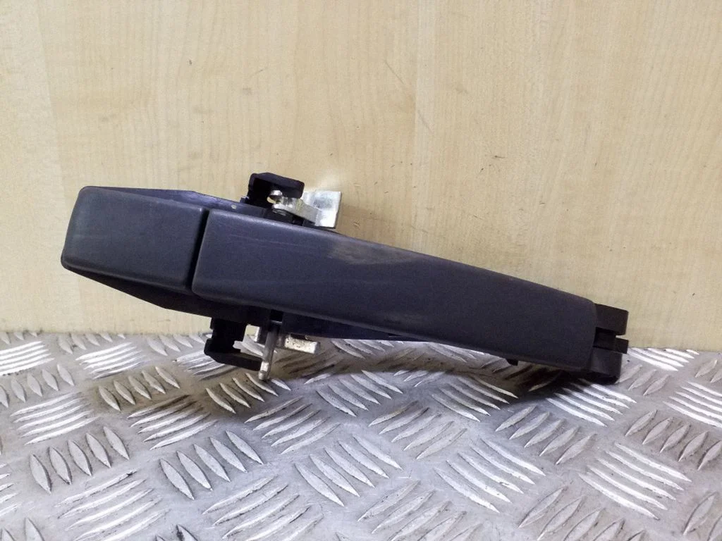 Rear door exterior handle – Land Rover Freelander 2 - LR2 (2007-2016)