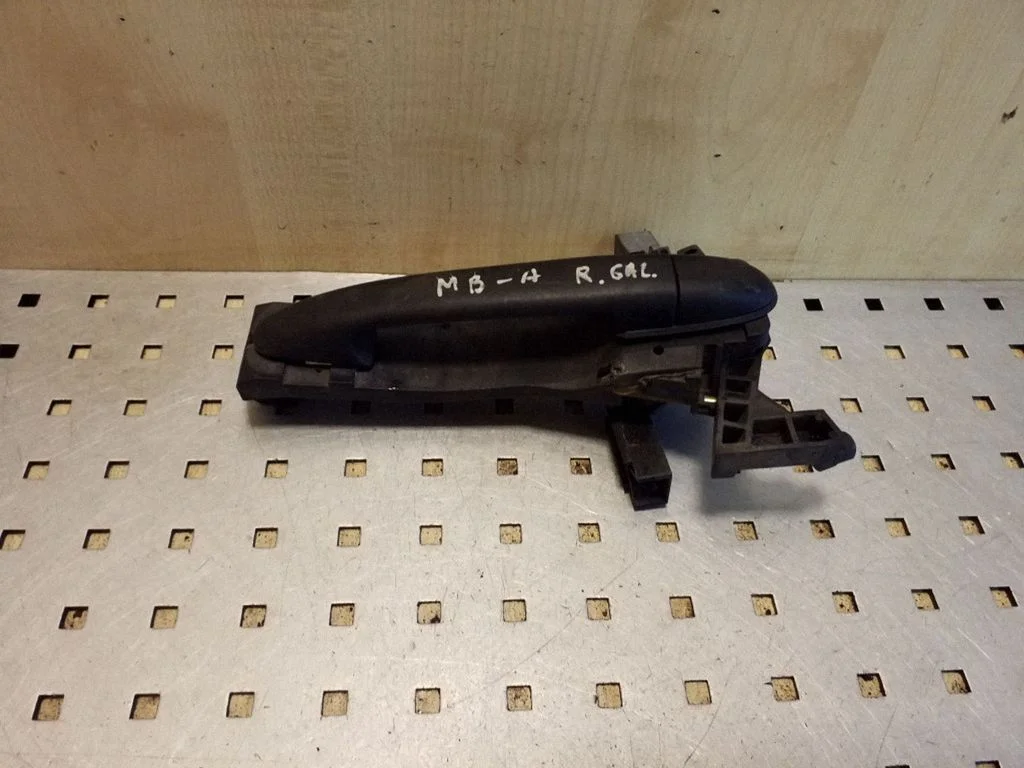 Rear door exterior handle – right