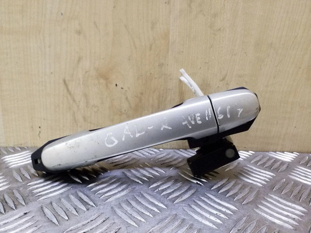 Rear door exterior handle – right