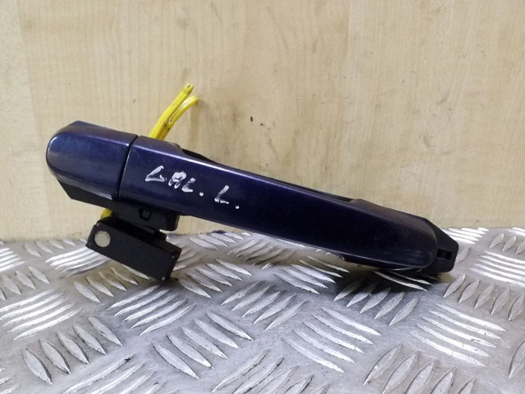 Rear door exterior handle – left